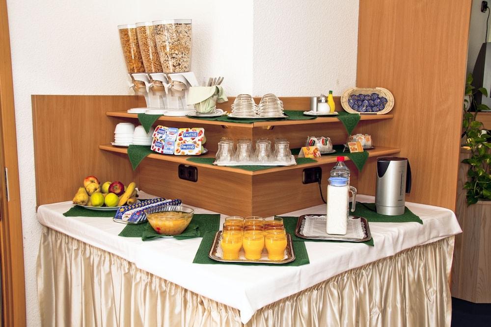 Adler Hotel Frankfurt Франкфурт-на-Майні Екстер'єр фото