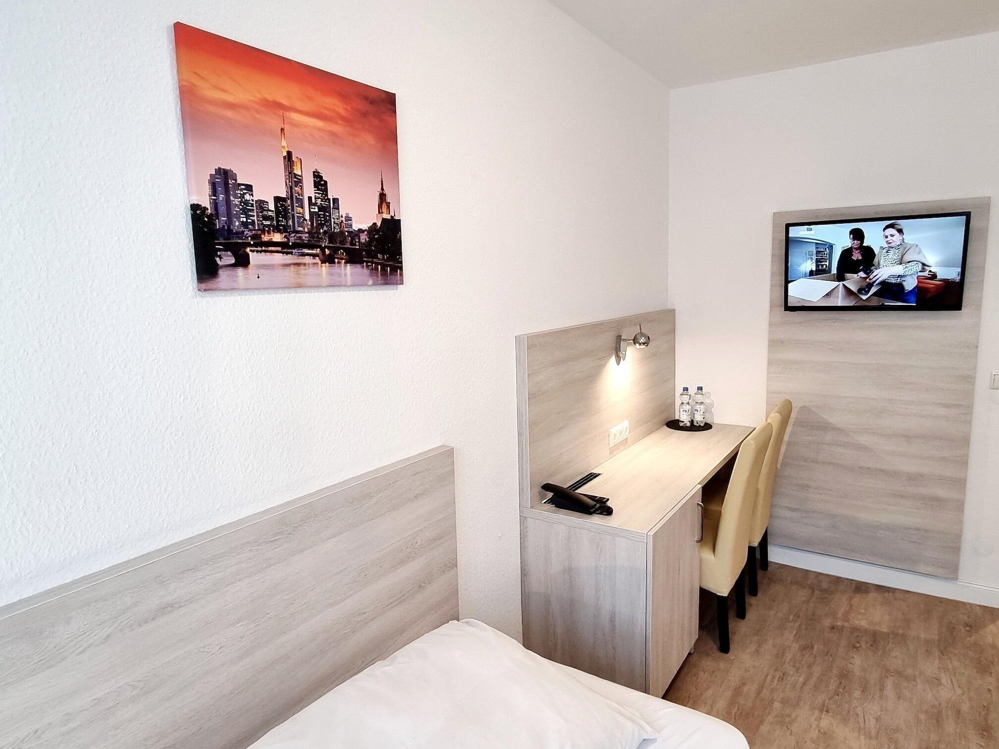 Adler Hotel Frankfurt Франкфурт-на-Майні Екстер'єр фото
