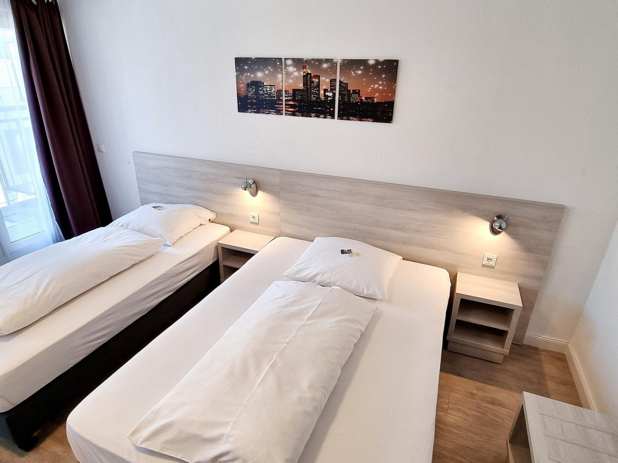 Adler Hotel Frankfurt Франкфурт-на-Майні Екстер'єр фото