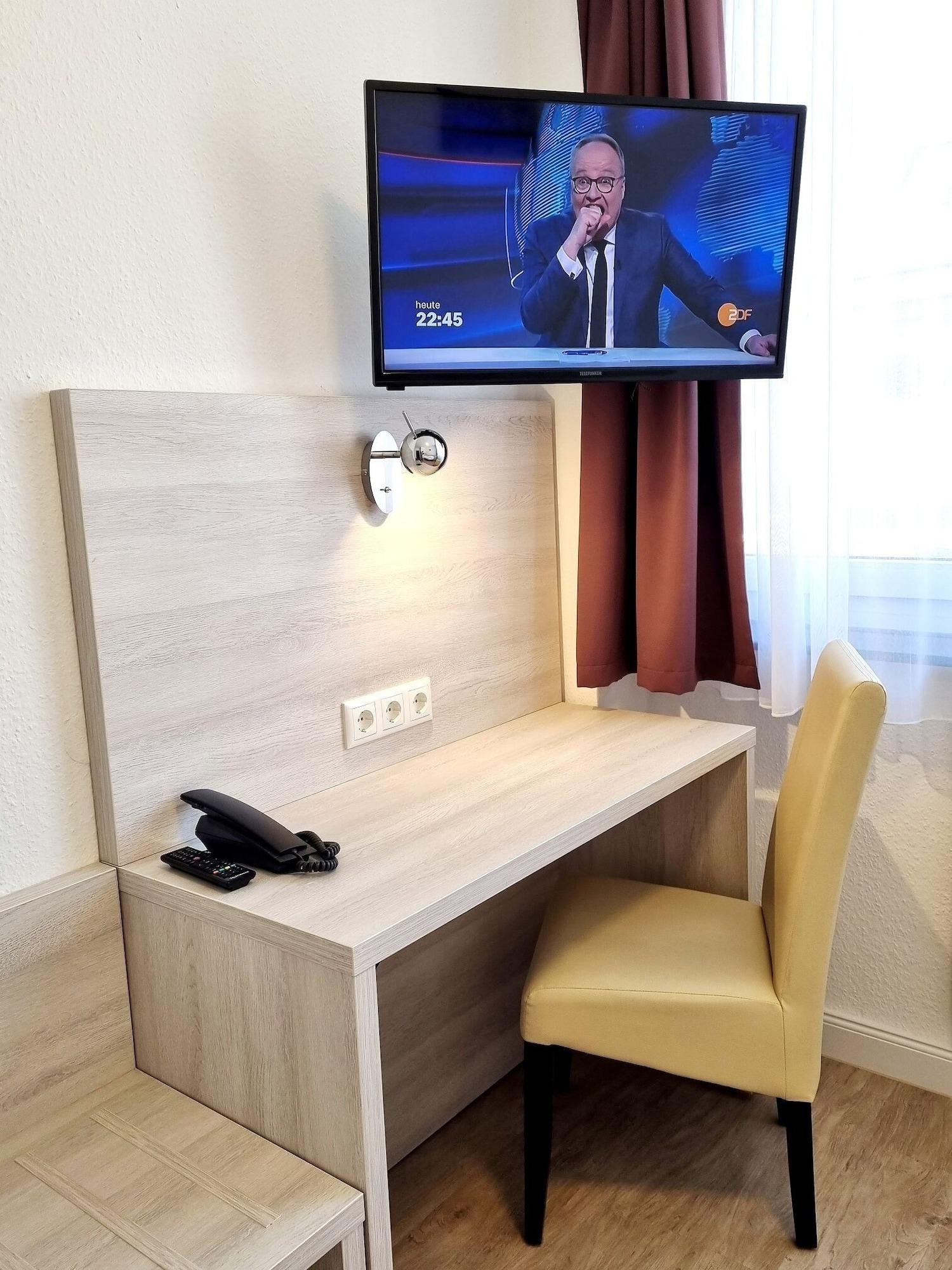 Adler Hotel Frankfurt Франкфурт-на-Майні Екстер'єр фото
