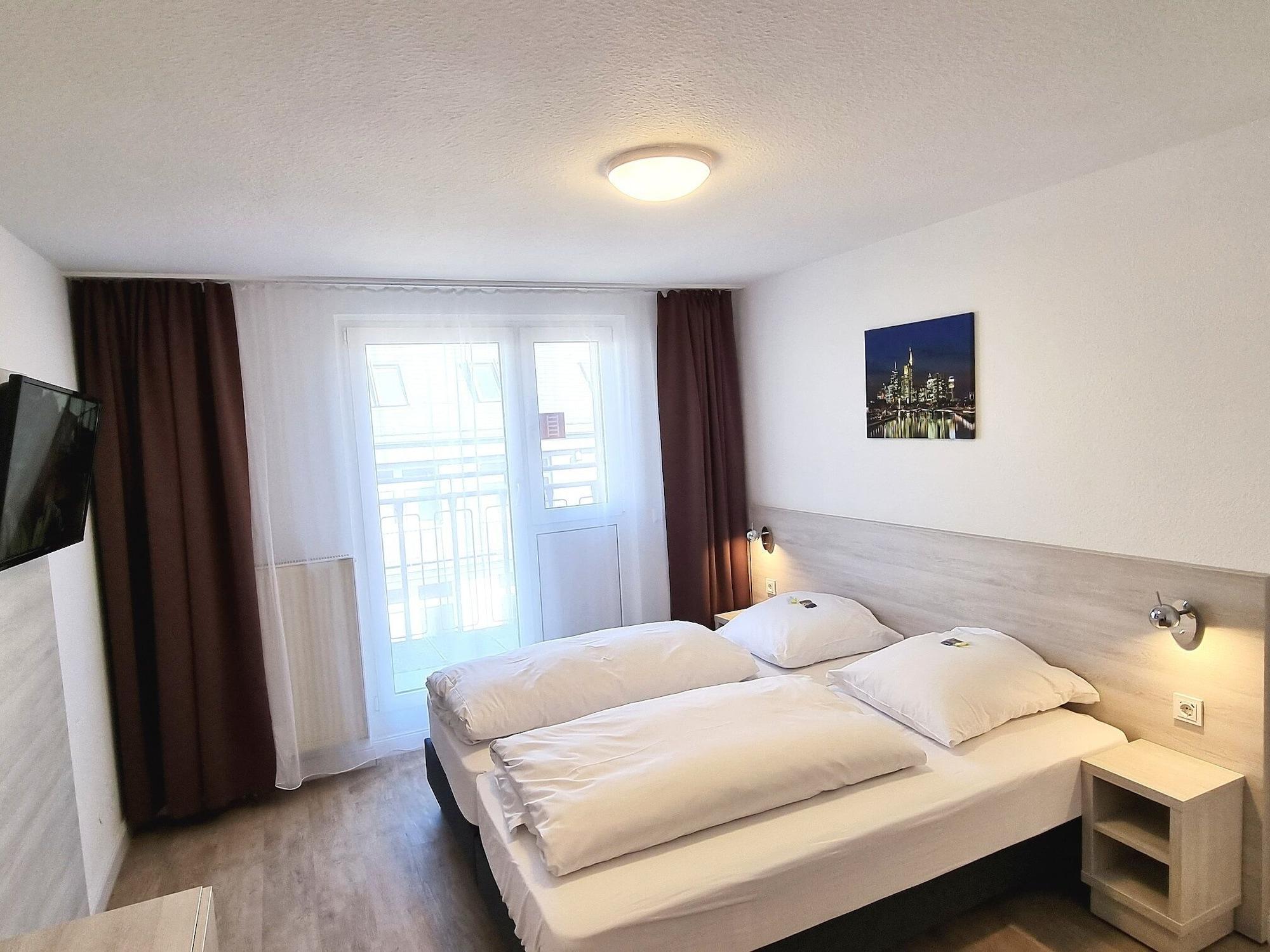 Adler Hotel Frankfurt Франкфурт-на-Майні Екстер'єр фото