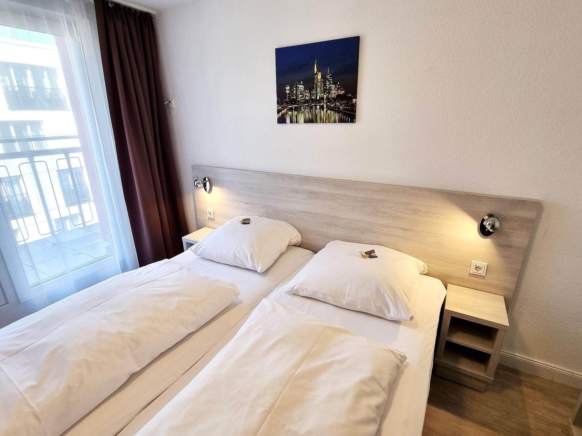 Adler Hotel Frankfurt Франкфурт-на-Майні Екстер'єр фото